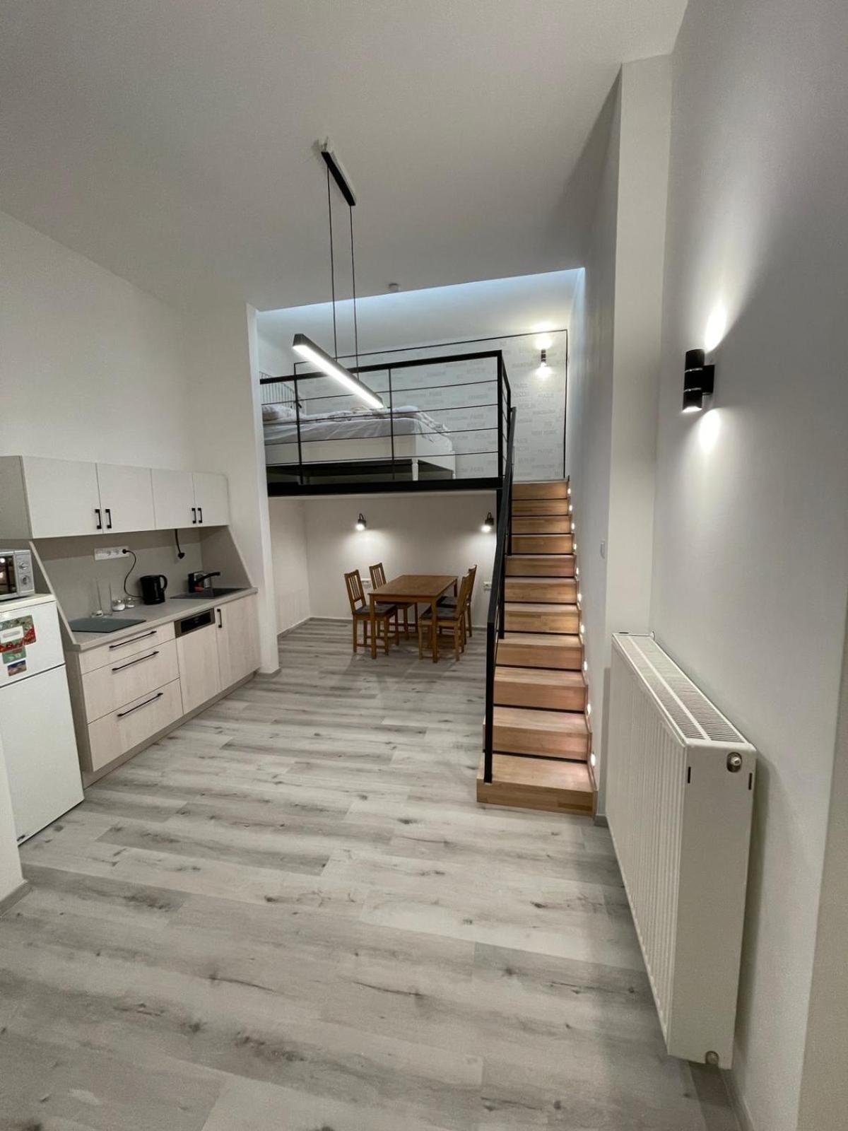 Szekely Apartment Near Deak Ferenc Square With Free Parking In Garage Budapeste Exterior foto